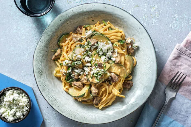 Fettuccine with Tomato Cream and Spinach